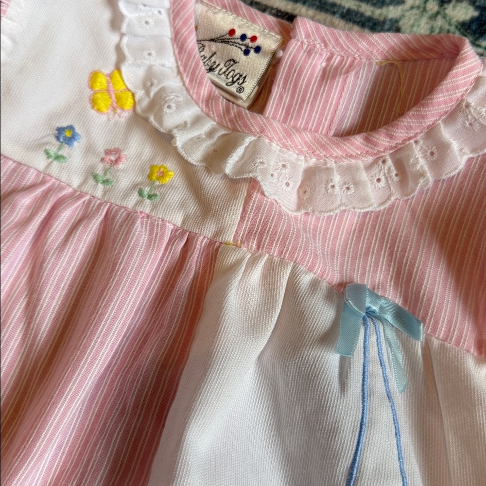 Pink and White Baby Romper with Embroidered Bear - Picture 4 of 4